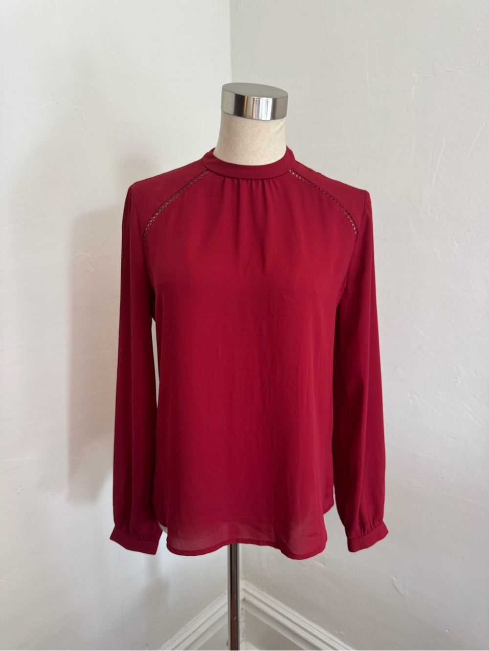 Express Women's Long-Sleeve Mock Neck Blouse in Burgundy